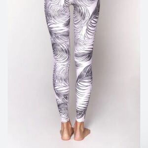 Spiritual Gangster Black and White Leaf Print Leggings
